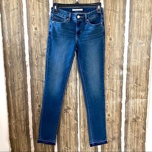 Levi’s 711 blue skinny jeans women’s size 25.